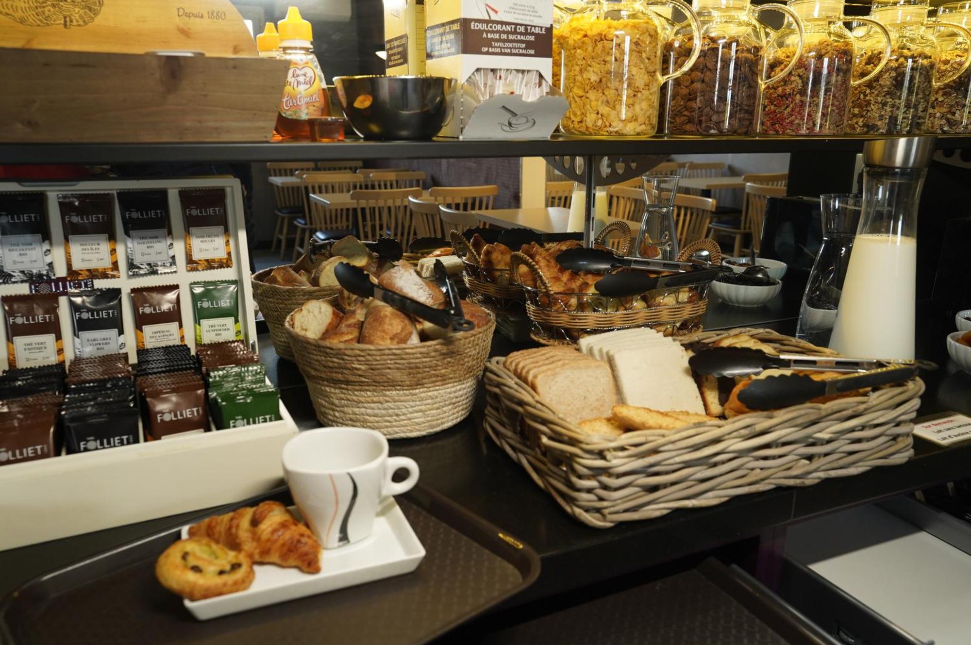 Anais Hotel Bourges Nord Saint-Doulchard Eksteriør bilde